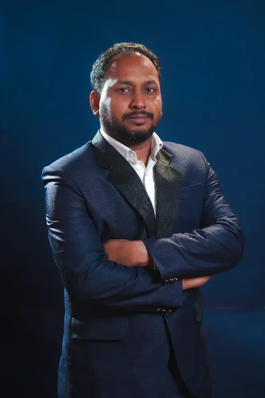 Dr. Dr. Indranil Dey